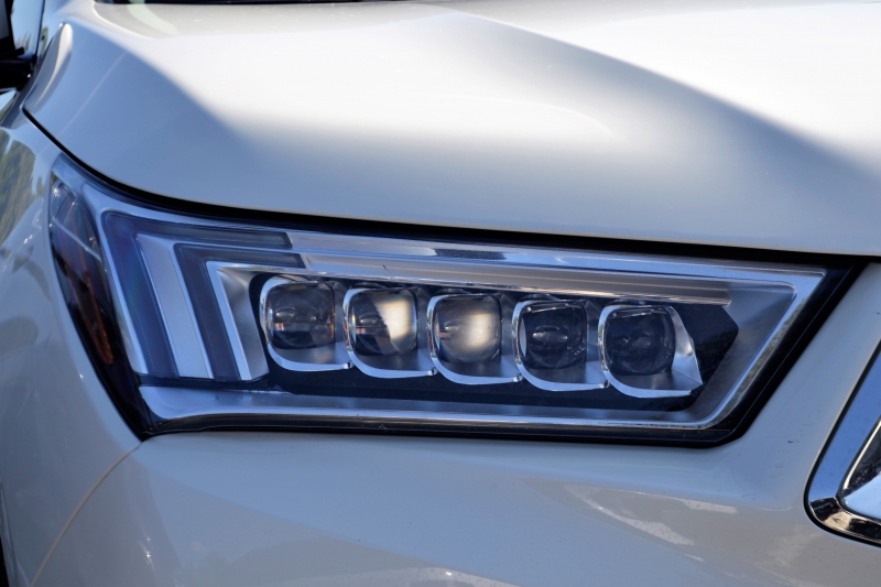 concession-PEILLE-min_acura-headlamp-2834131